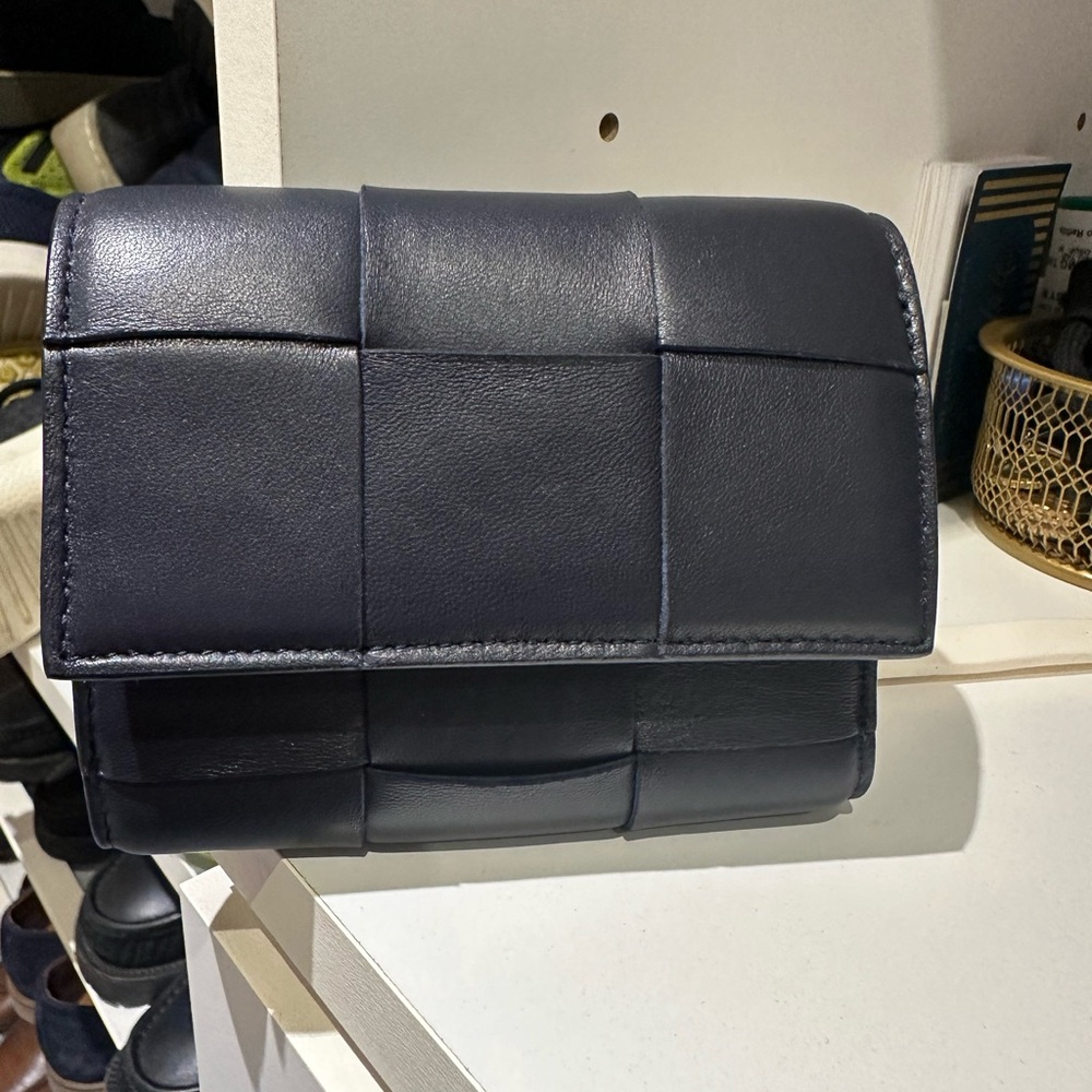 Bottega Veneta intreccio cassette trifold zip wallet- never used.